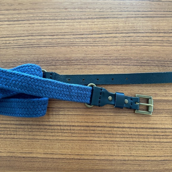 Black and navy men’s belt - Picture 2 of 3